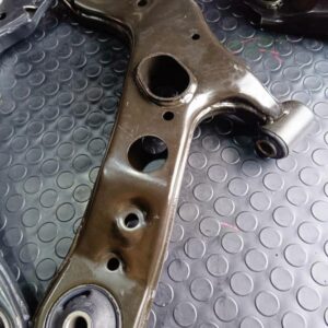 bandeja de Rav4 ,corolla 2015