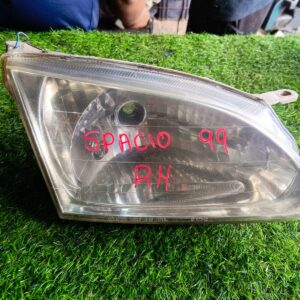 Farol de toyota spacio año 99 derecho