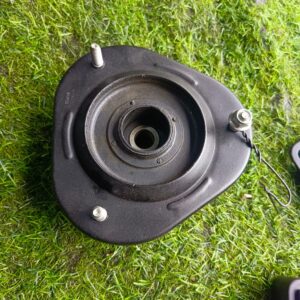 Soporte de amortiguador de toyota corolla  92 al 2000