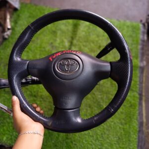 volante de toyota Funcargo 2010