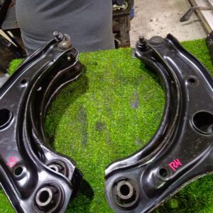 Bandeja de Nissan March 2010