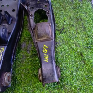 Bandeja de Toyota Noah de Abajo RH